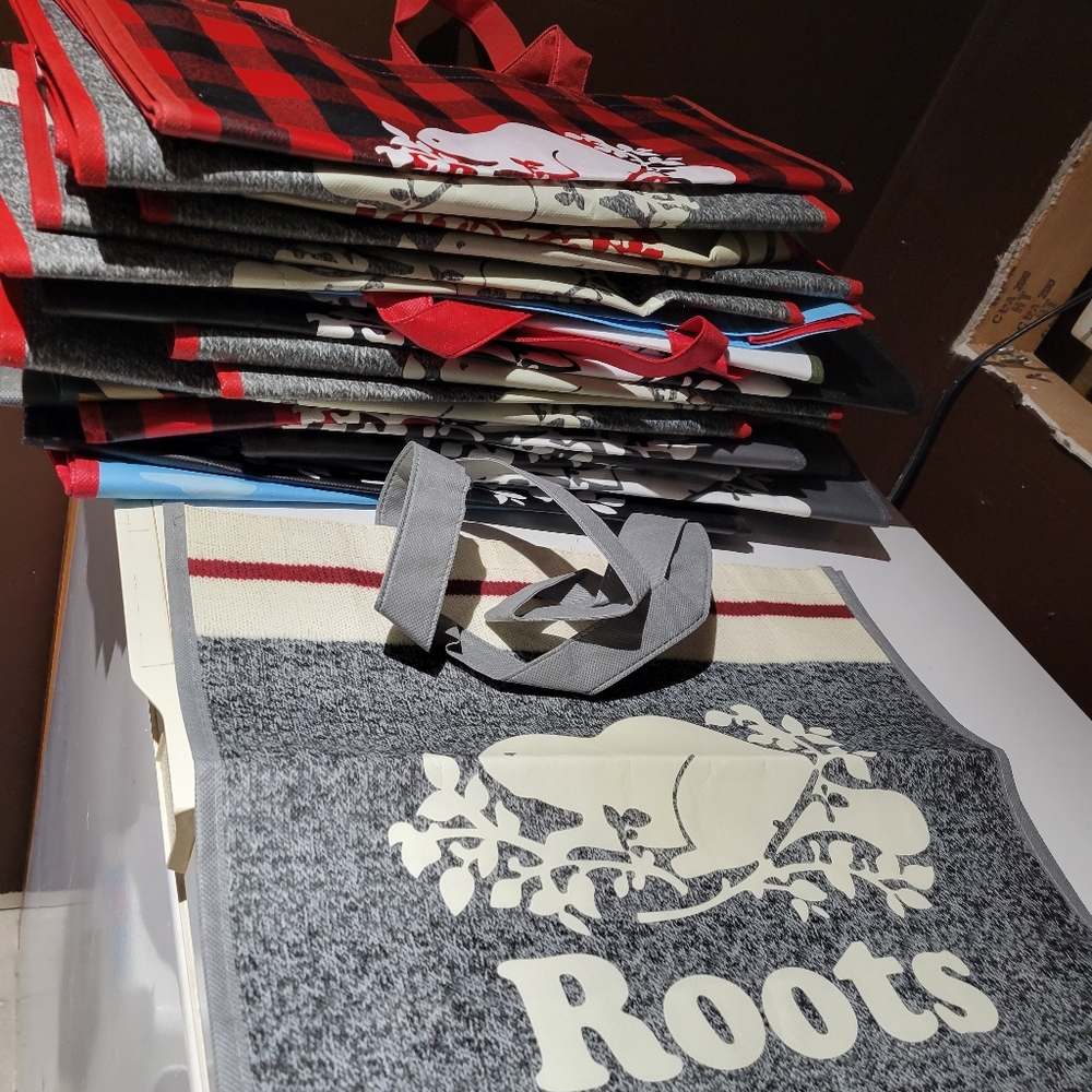 Roots reusable bag